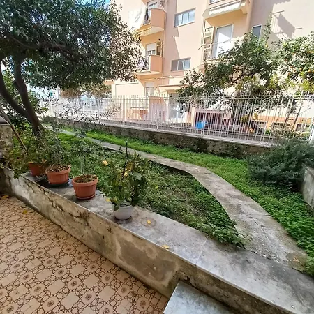 度假居 Da Nonna 加埃塔